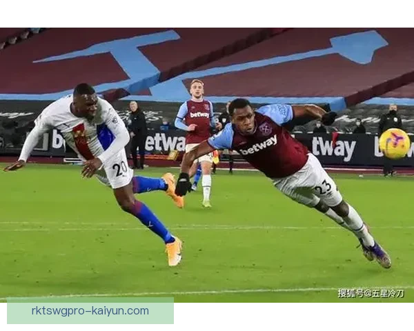 足球赛季精彩表现备受关注，各队竞争激烈提升观赏性