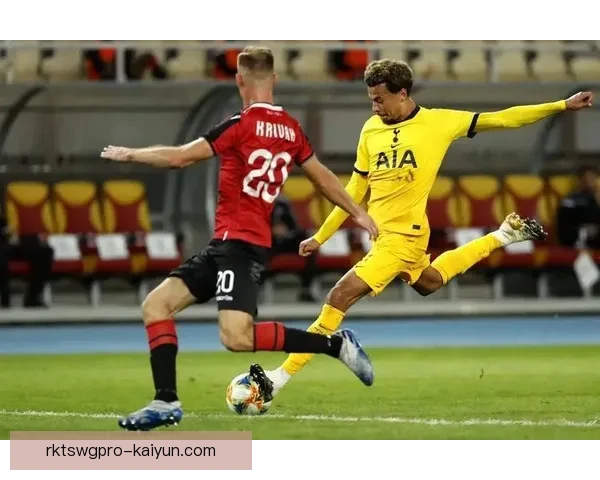 马里队防线稳定,近期表现备受关注,期待在接下来的赛事中继续发力。 马里队防线稳定,近期表现备受关注,期待在接下来的赛事中继续发力。